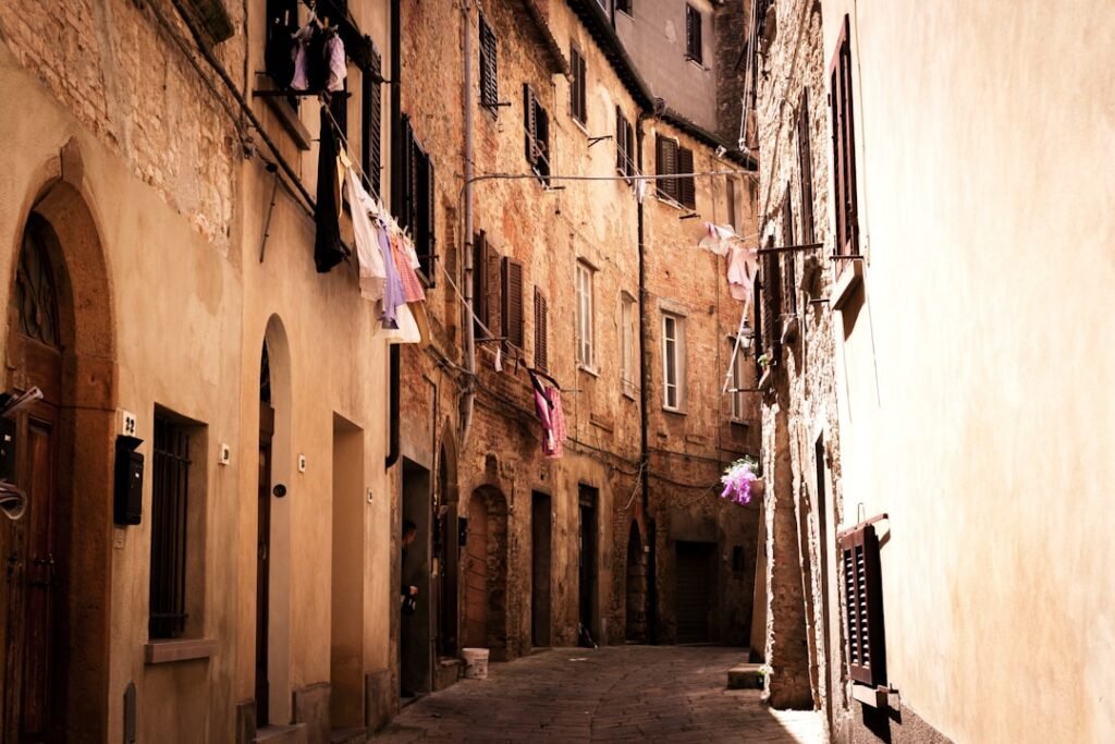 Romantic Europe for Couples: 15 Destinations Ranked by Budget
